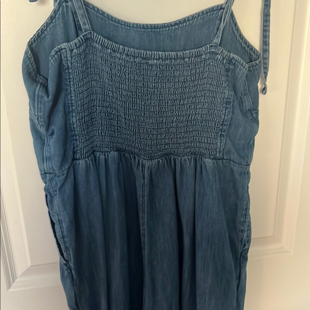 Blue Denim Sleeveless jumpsuit size large - Picture 5 of 6
